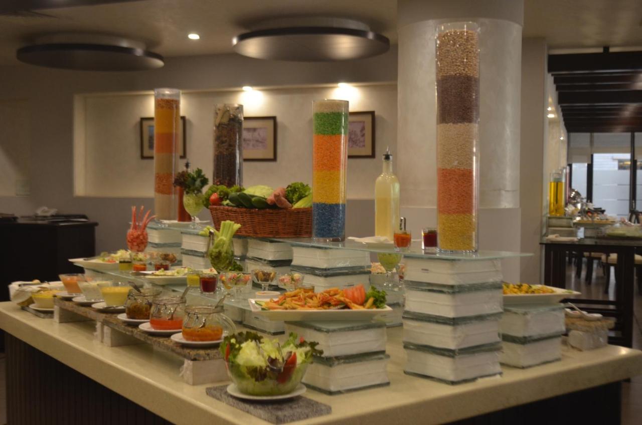 Hotel Margala Islamabad Buitenkant foto